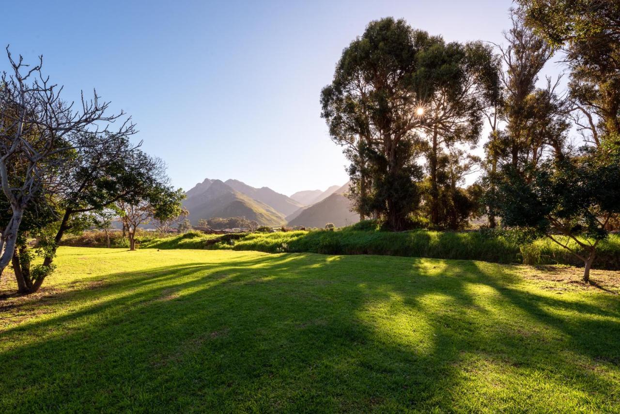 Honeyrock Cottages Kleinmond Exterior photo