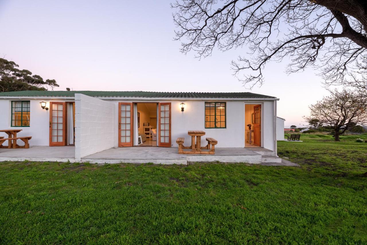 Honeyrock Cottages Kleinmond Exterior photo